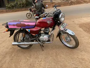Bajaj Boxer 100 2020 Red