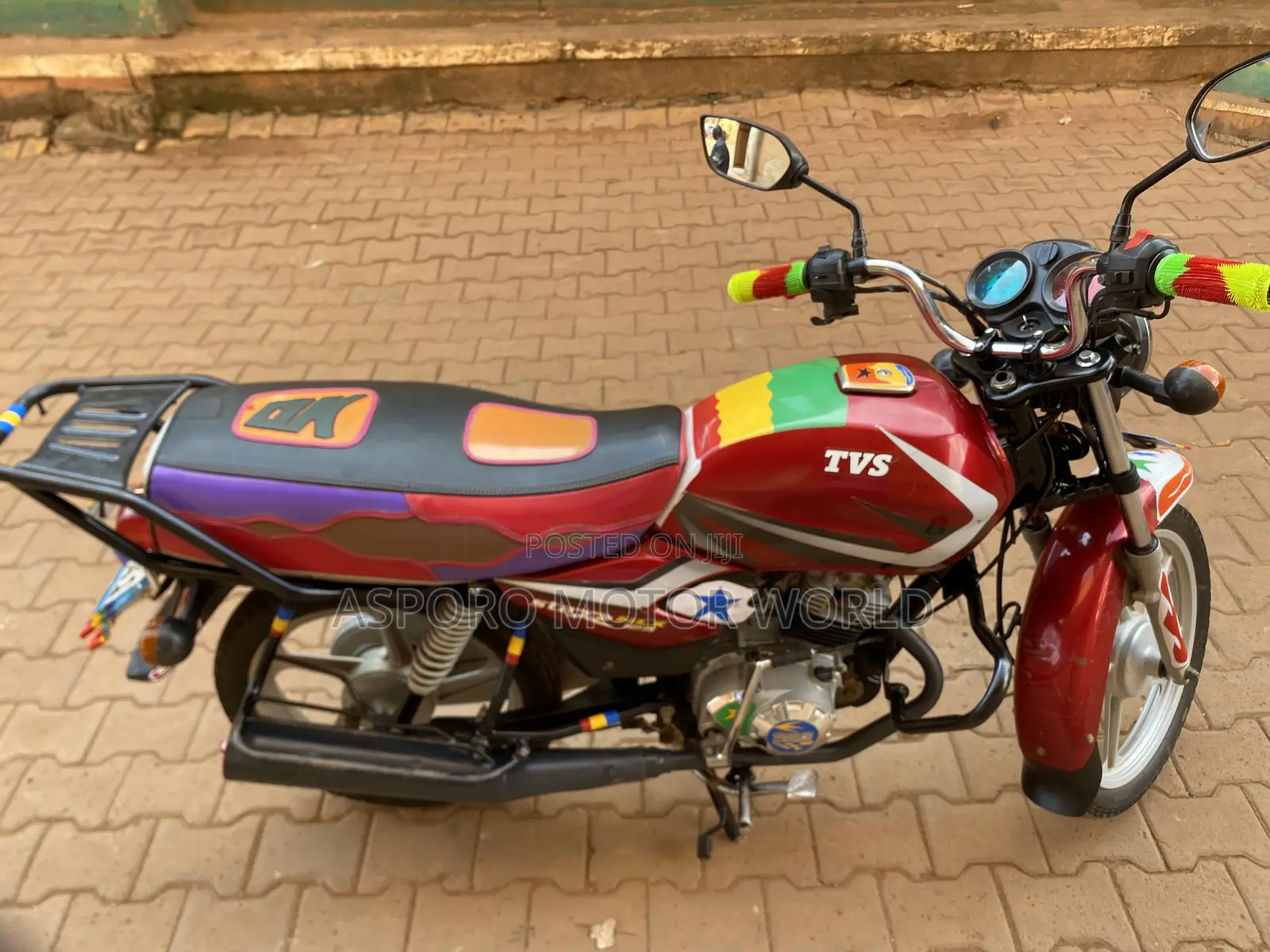 TVS HLX 125 2021 Red