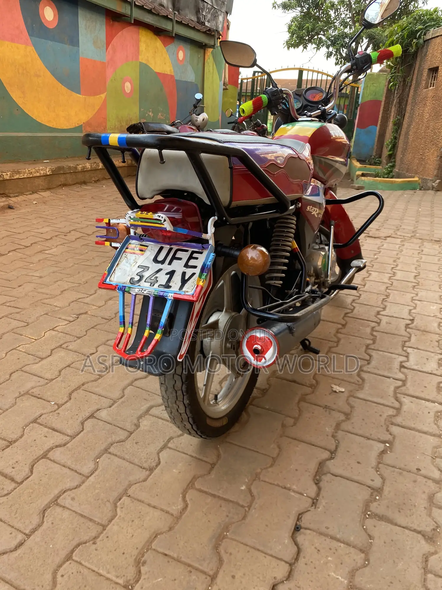TVS HLX 125 2020 Red