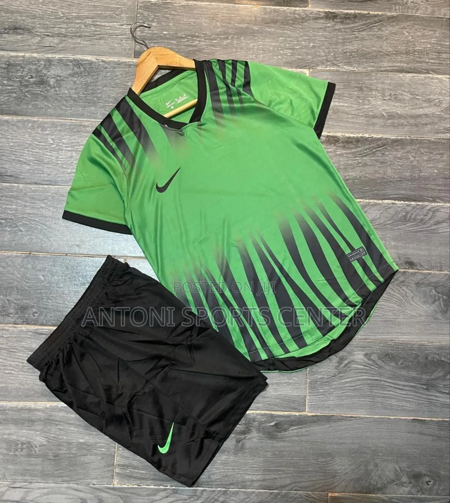 Plain Original Material Nike