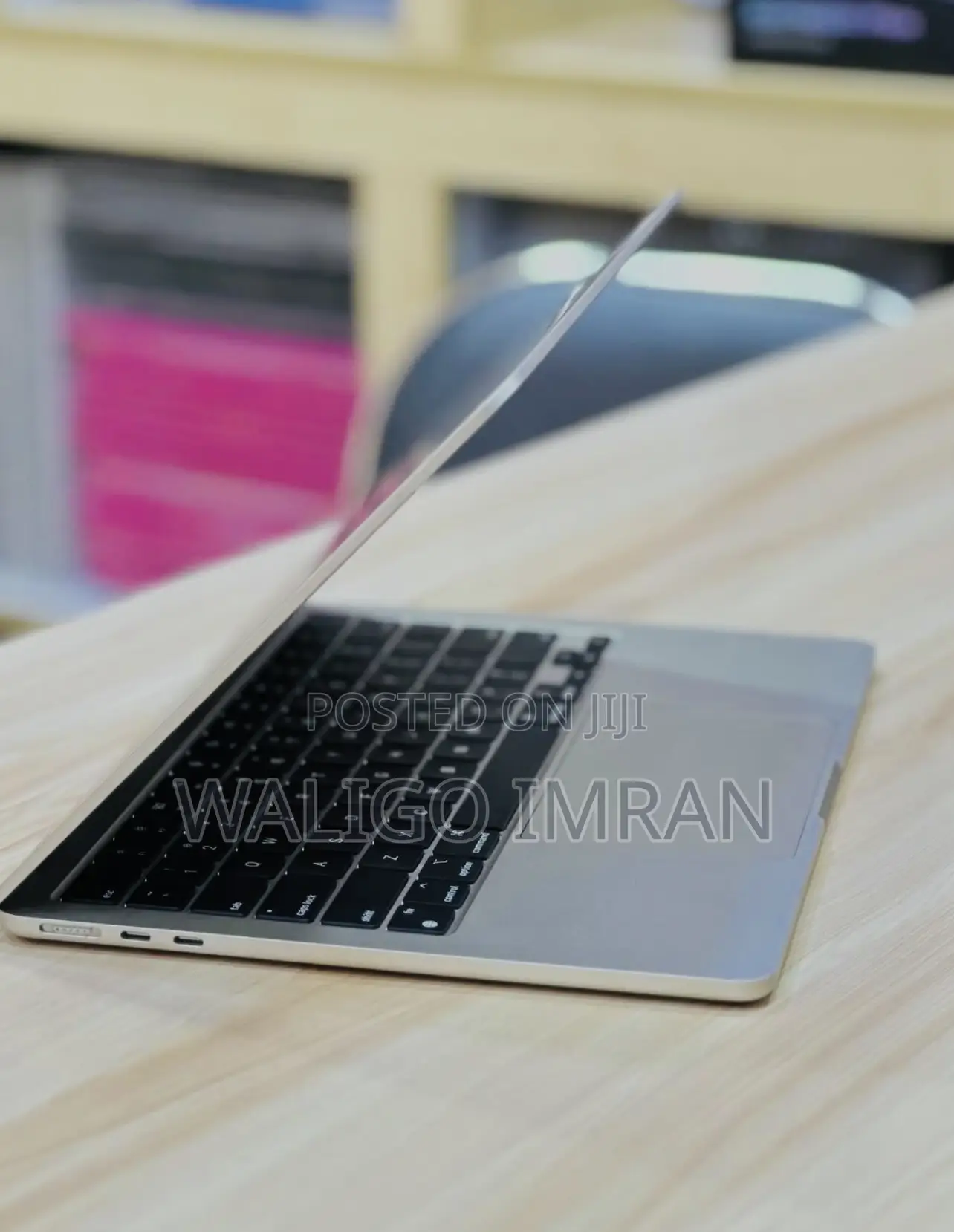 Laptop Apple MacBook Air 2022 M2 8GB Intel Core I5 SSD 256GB
