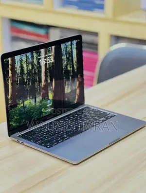 Laptop Apple MacBook Pro 2020 M1 8GB Intel Core I5 SSD 256GB