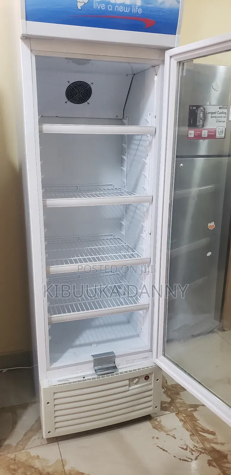 Adh 355litres Showcase Chiller Fridge