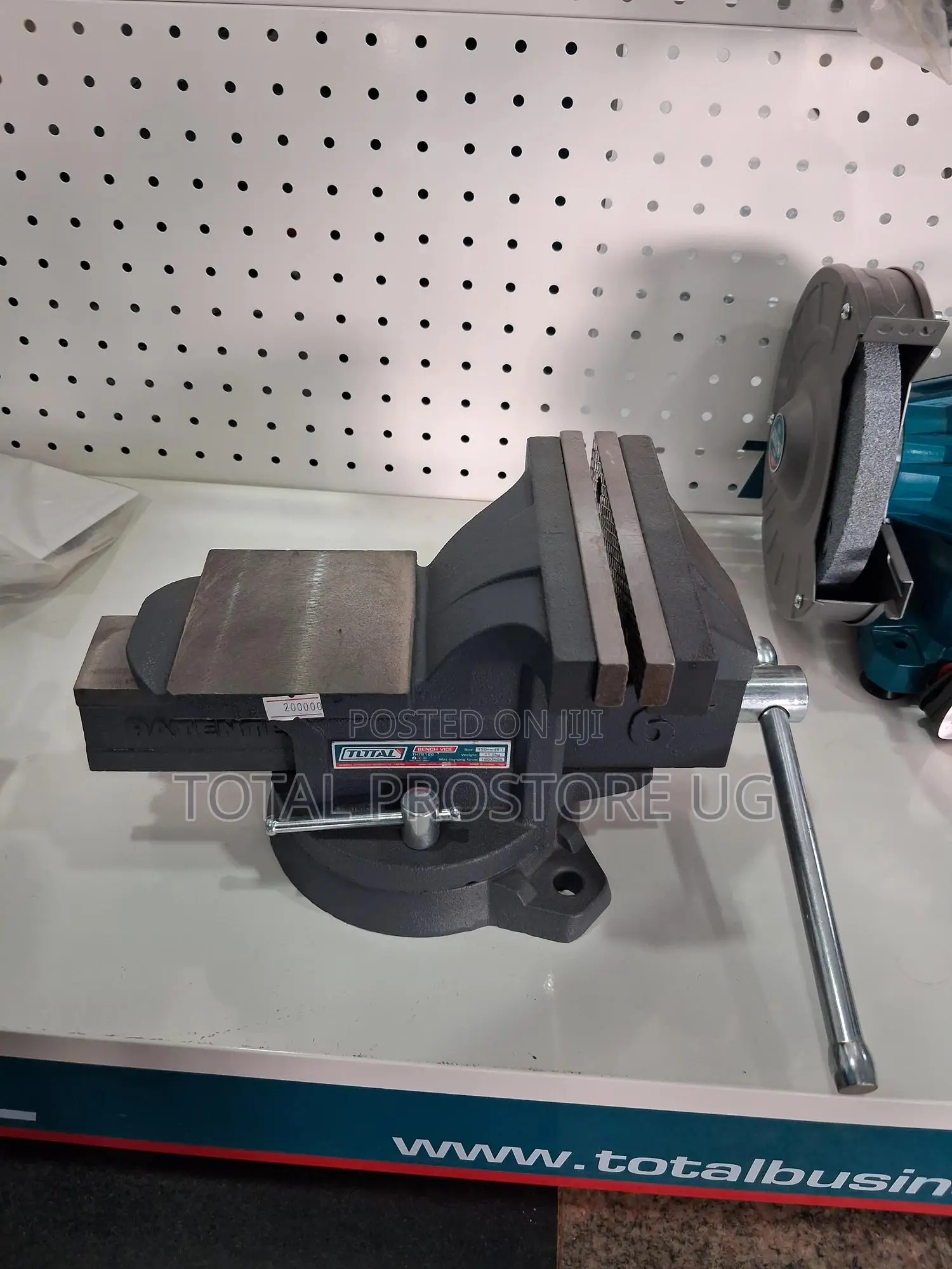 Bench Vice 6" (Total)