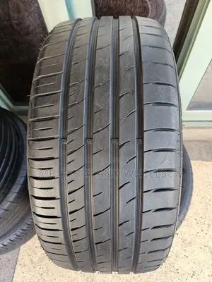 245 35 R19 Xspeed Extra Load 5years Warranty Wen U a Using It.