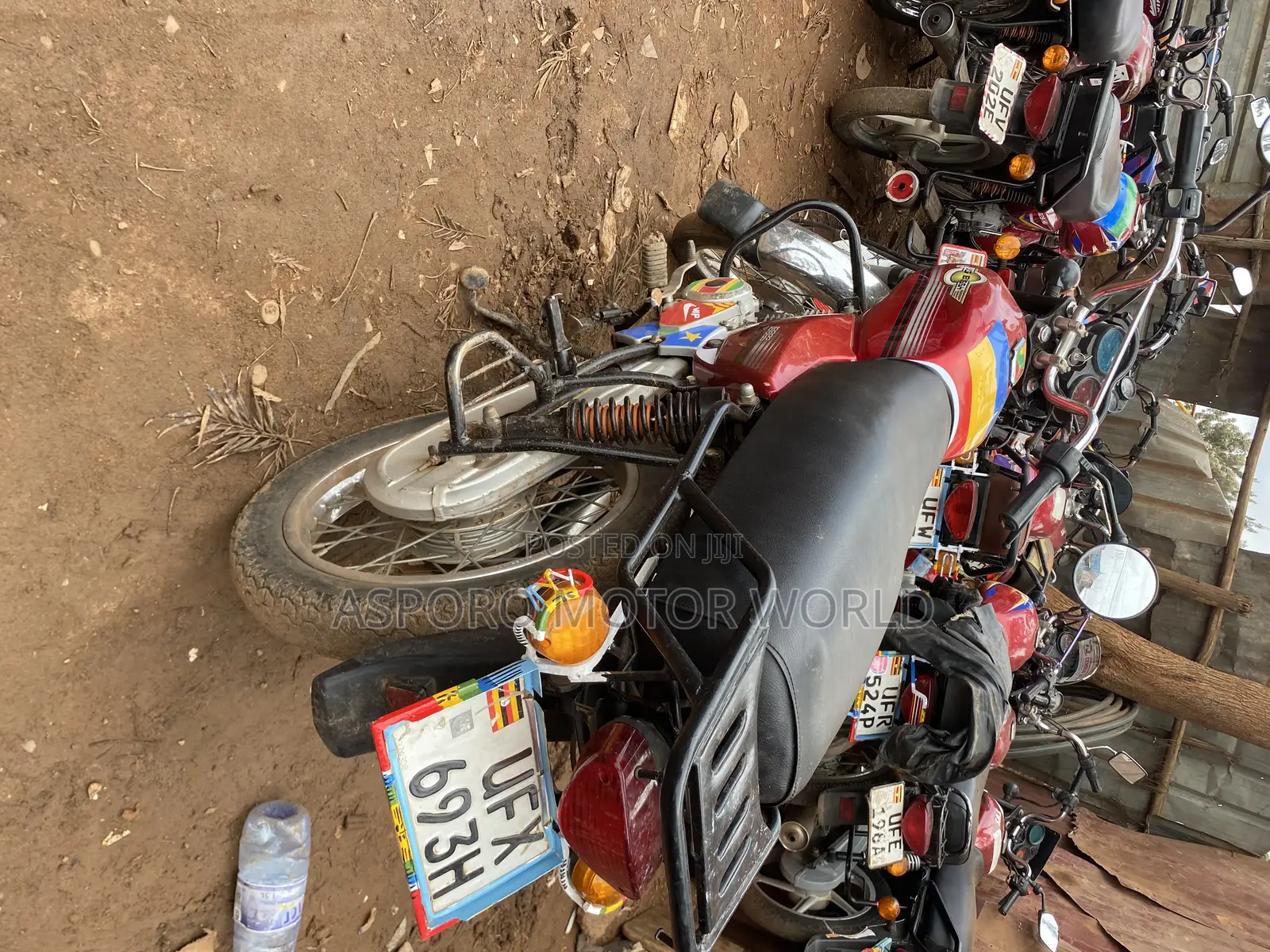 Bajaj Boxer 100 2022 Red