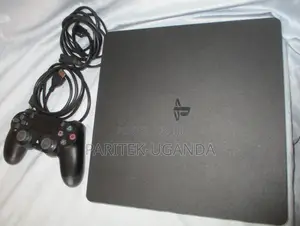 Playstation 4 With One Gamepad
