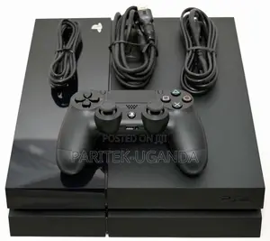 Sony Playstation 4 With 1 Gamepad