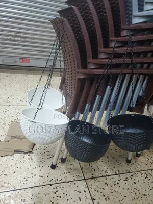 Flower Pots With Chain Hanging Pots