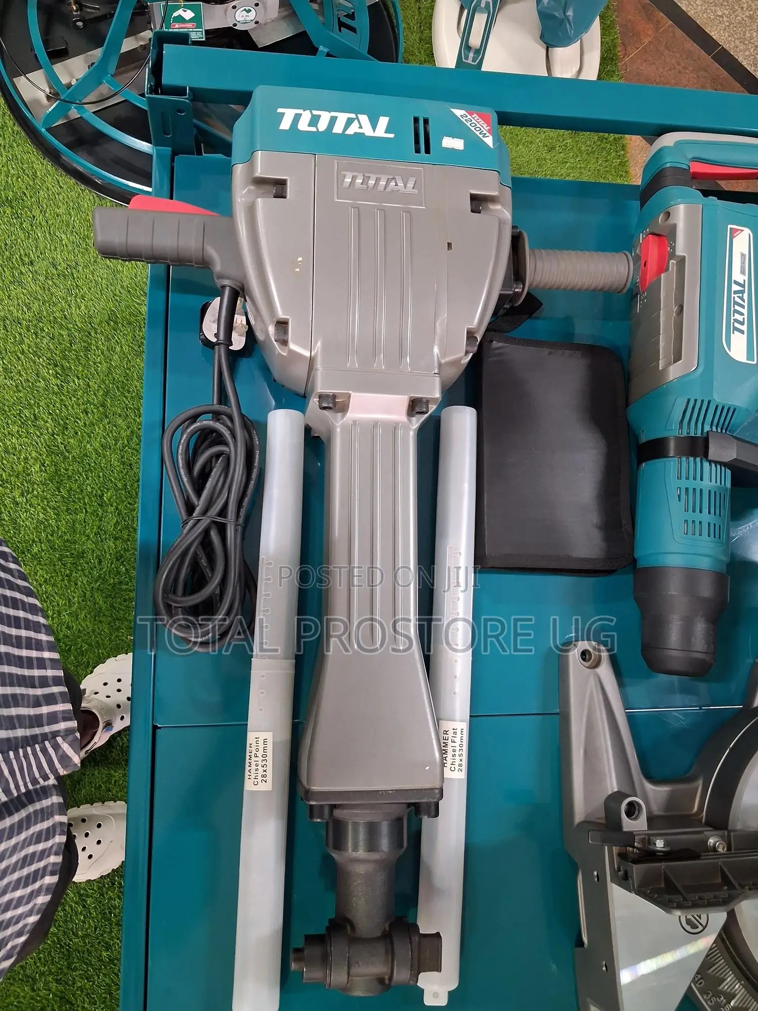 Demolition Breaker 2200w (30kg).
