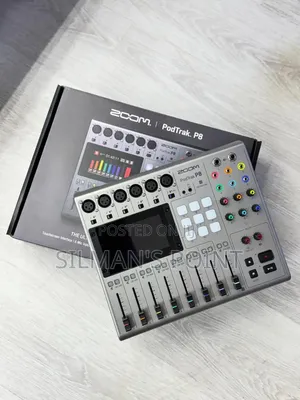 Zoom Podtrak P8 Multitrack Podcast Recorder
