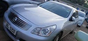 Nissan Skyline 2009 Silver