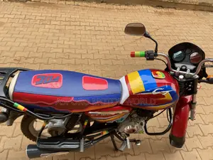 Bajaj CT 125X 2023 Red