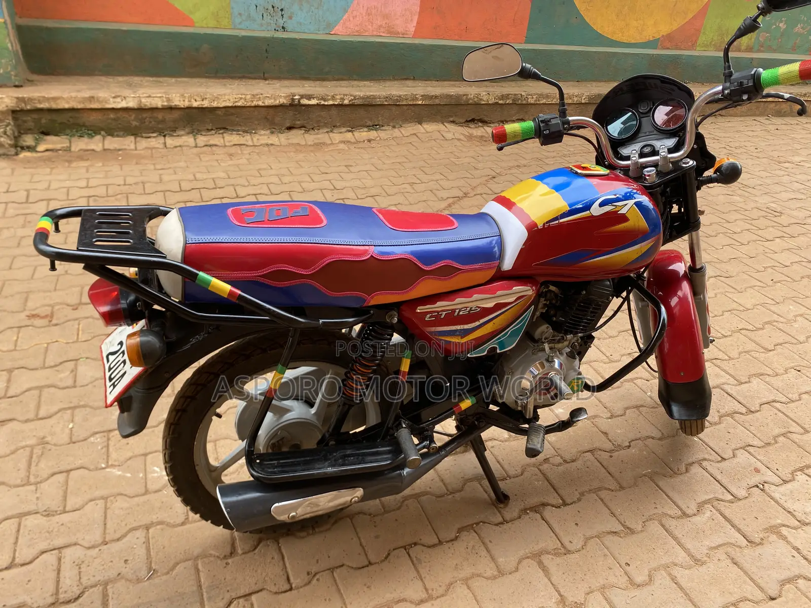 Bajaj CT 125X 2023 Red