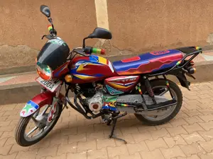 Bajaj CT 125X 2023 Red
