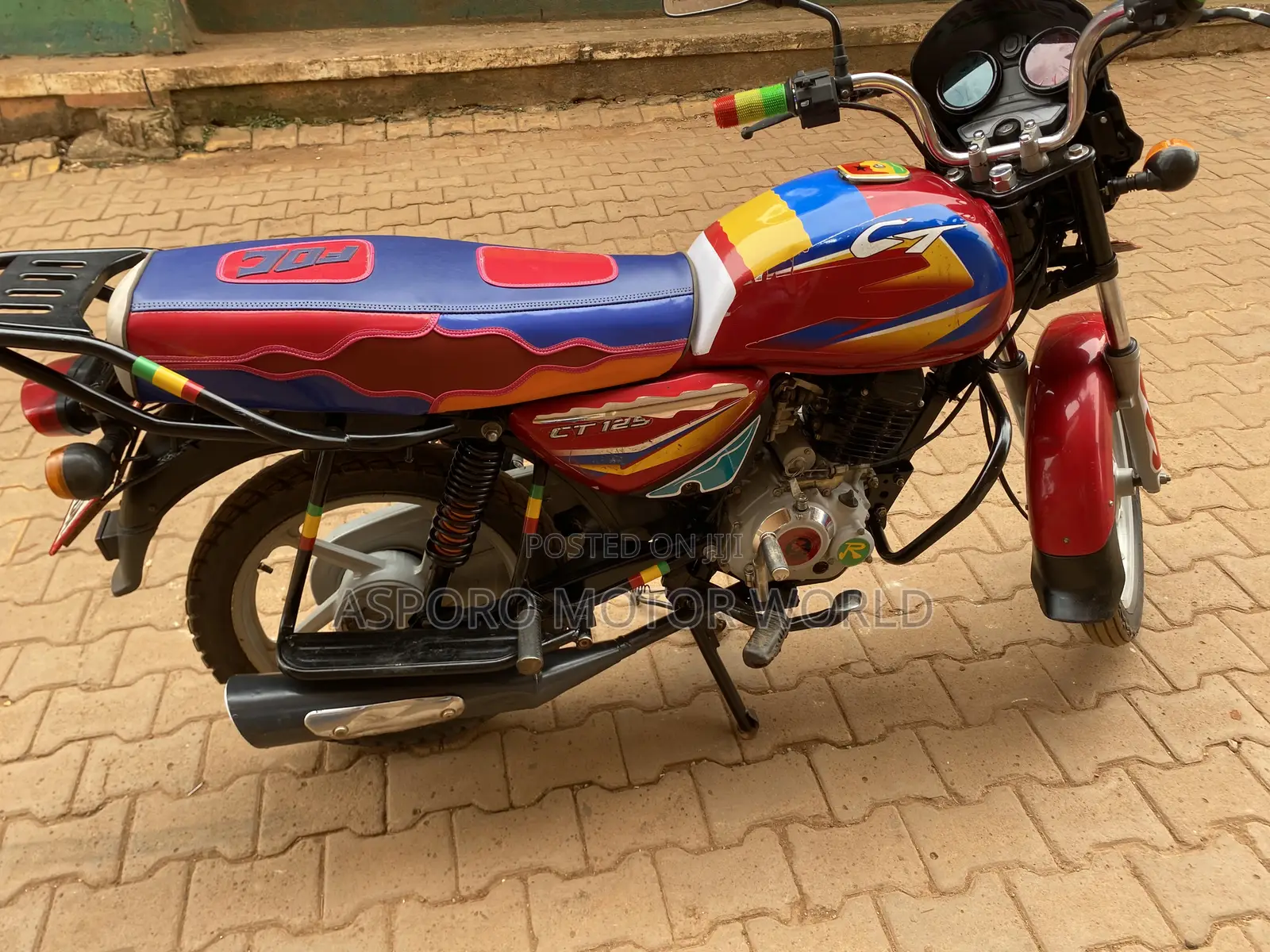 Bajaj CT 125X 2023 Red