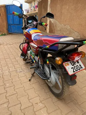 Bajaj CT 125X 2023 Red