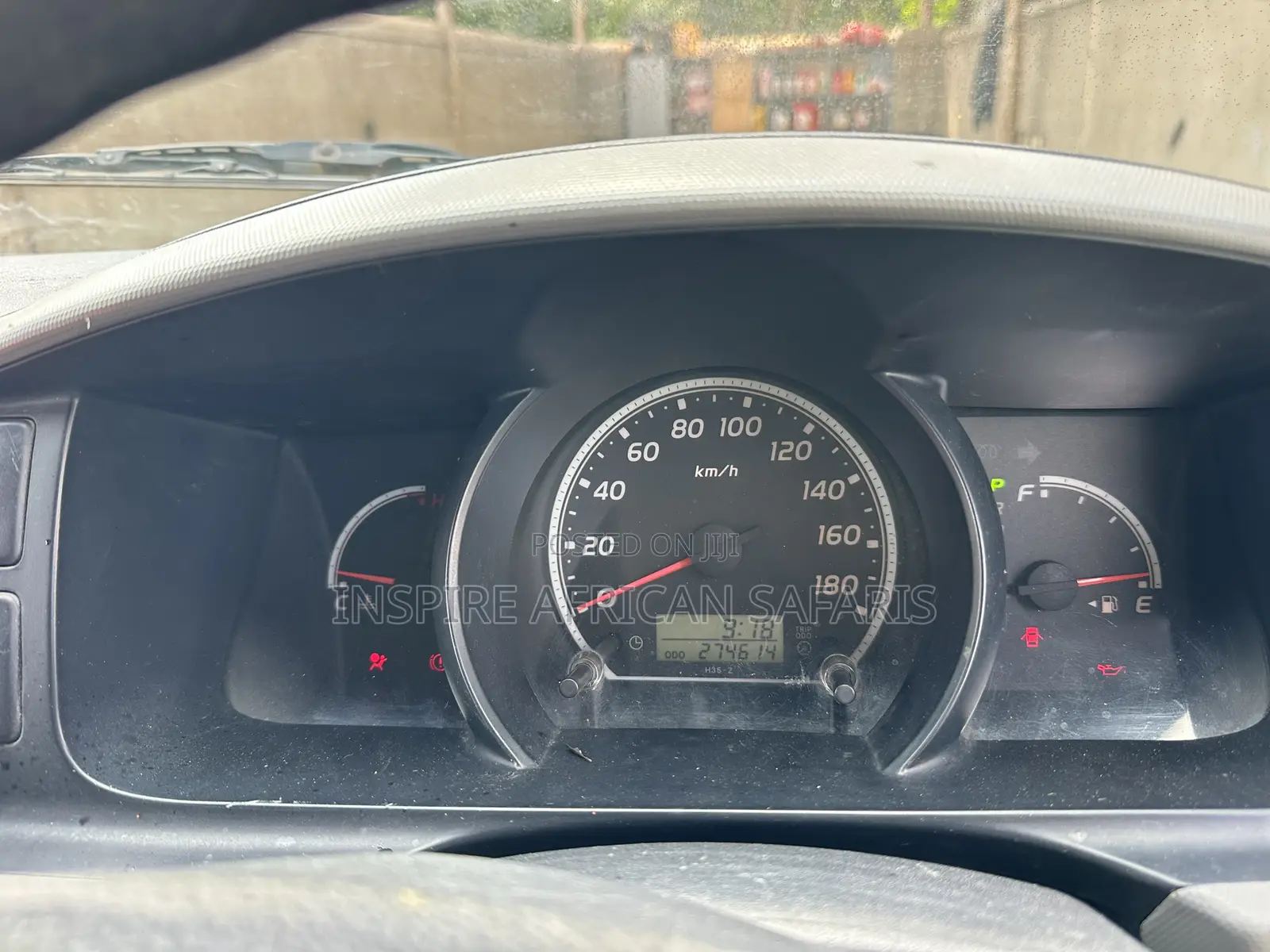 Toyota HiAce 2011 Green