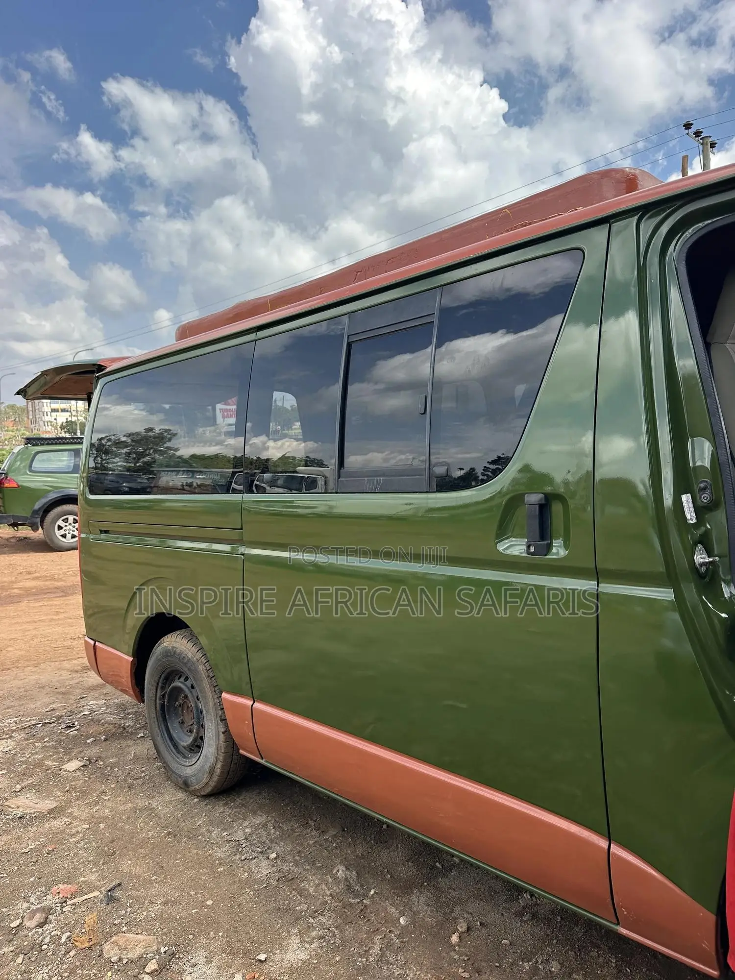 Toyota HiAce 2011 Green