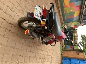 Bajaj CT 125X 2024 Red