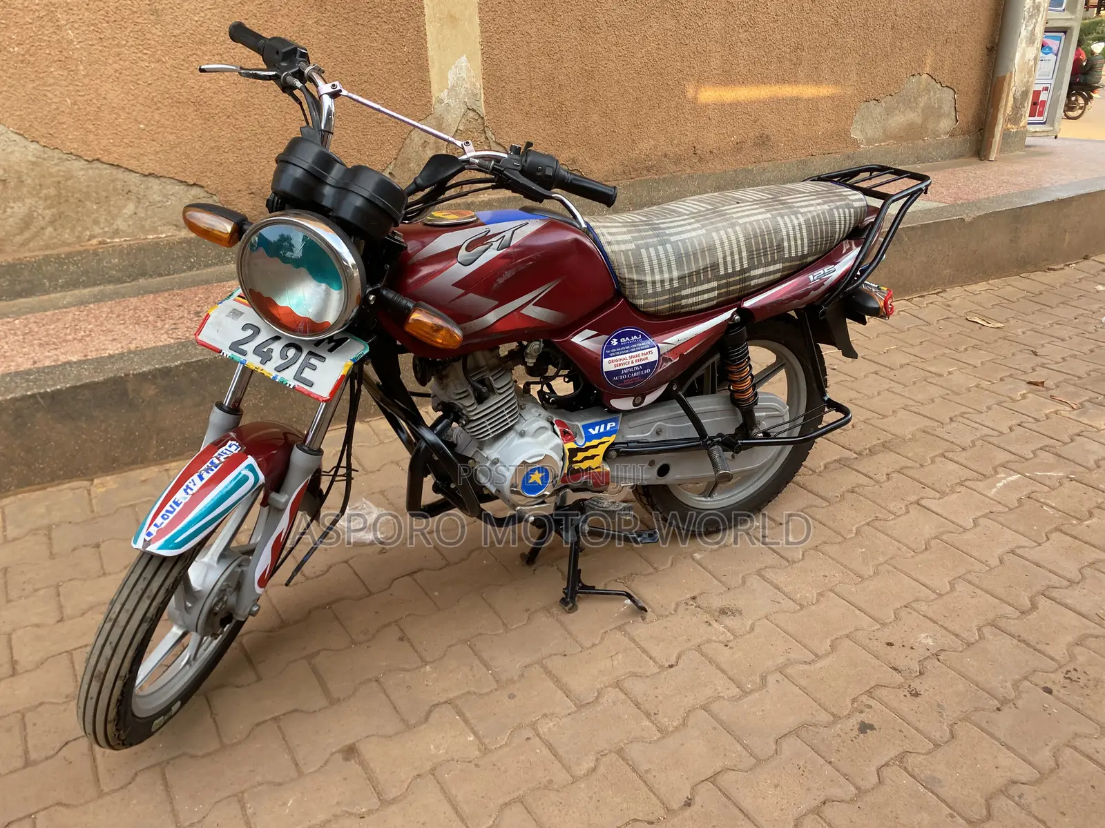 Bajaj CT 125X 2023 Red
