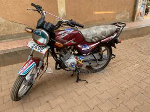 Bajaj CT 125X 2023 Red