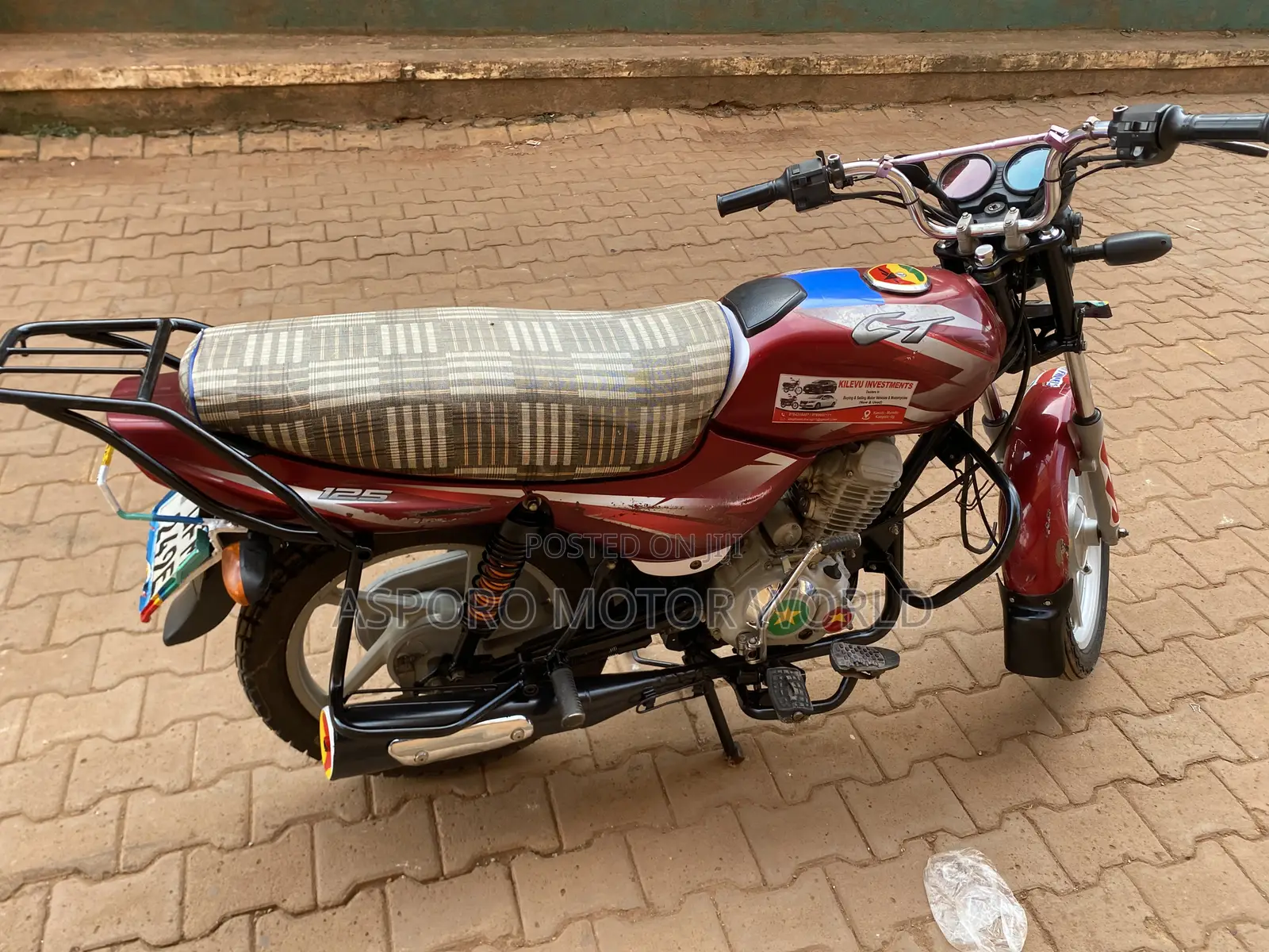 Bajaj CT 125X 2023 Red