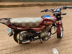 Bajaj CT 125X 2023 Red