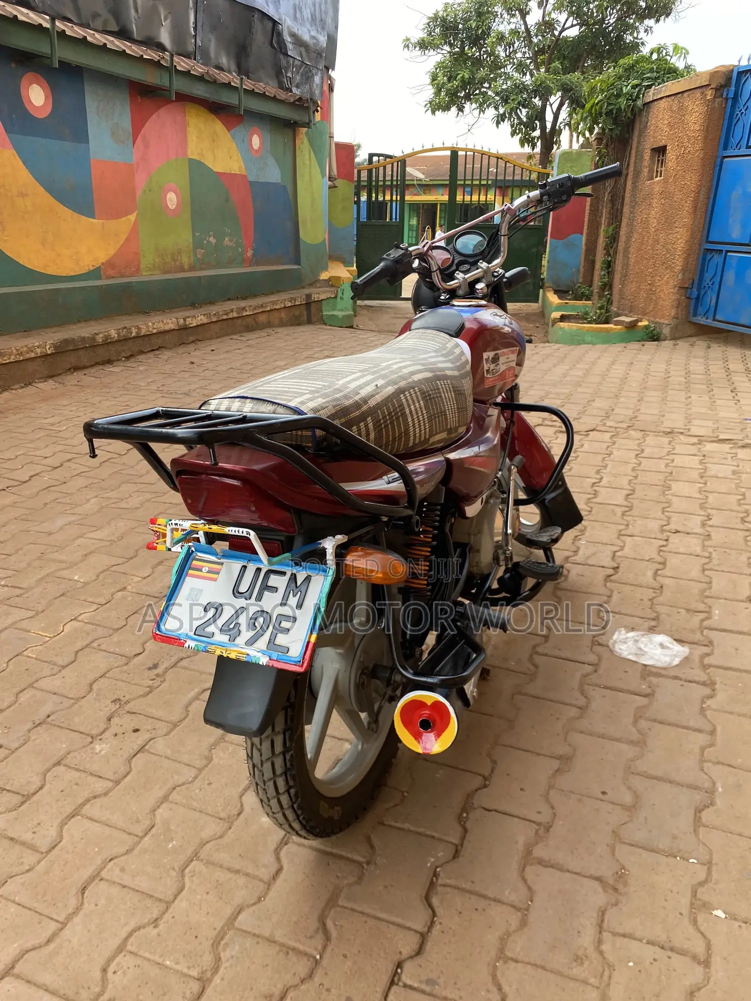 Bajaj CT 125X 2023 Red