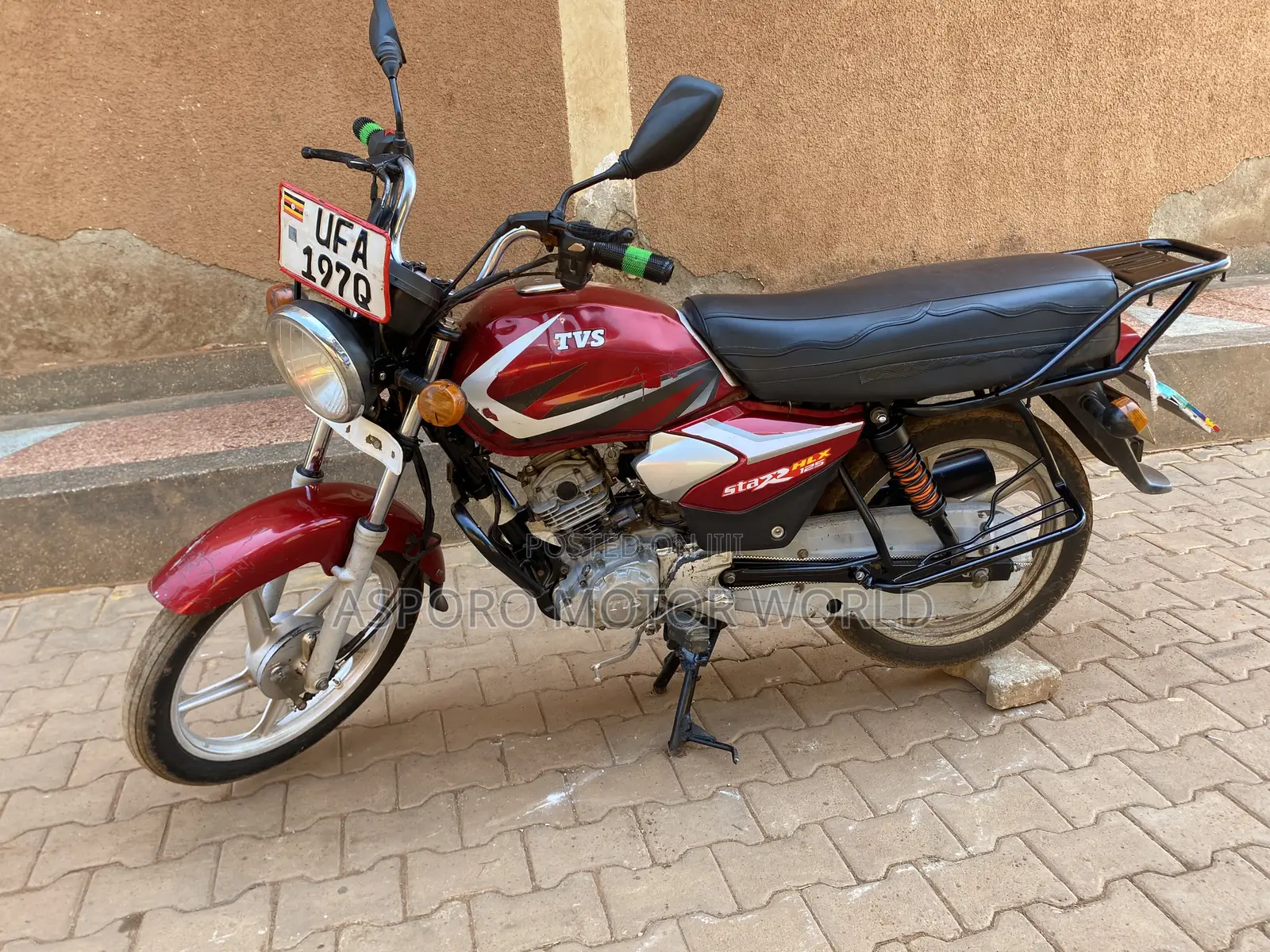 TVS HLX 125 2021 Red