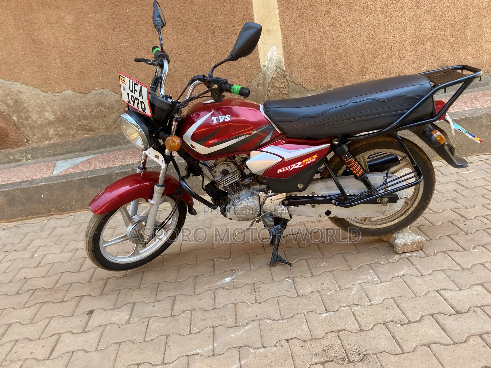 TVS HLX 125 2021 Red