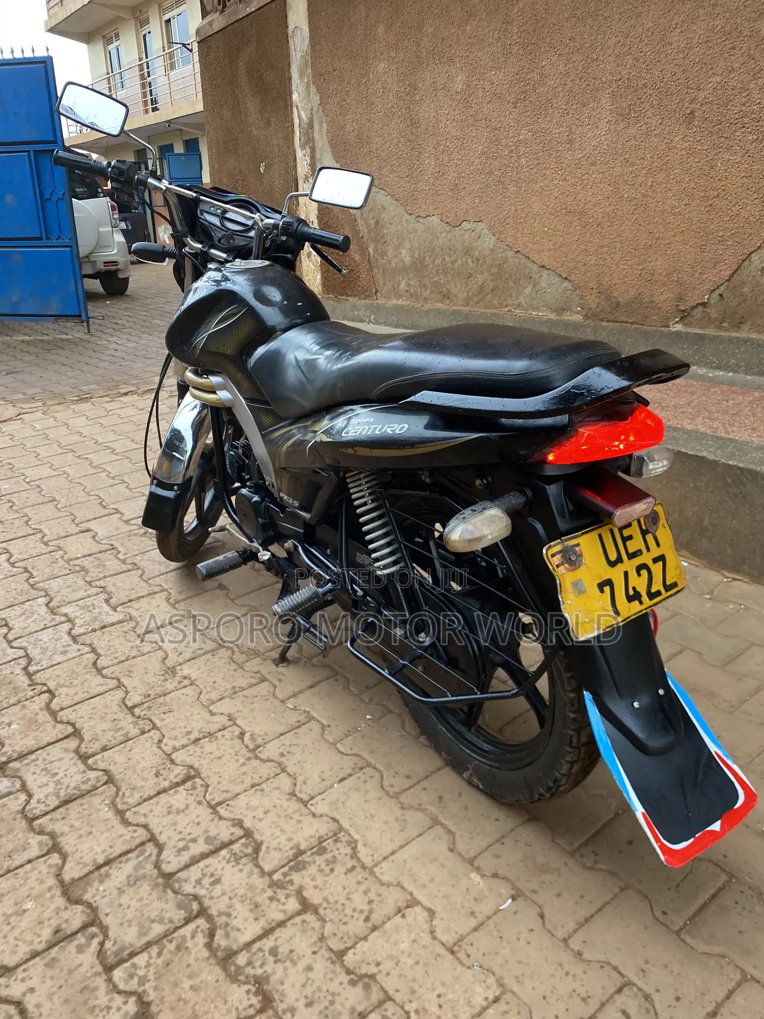 Mahindra Duro 2020 Black