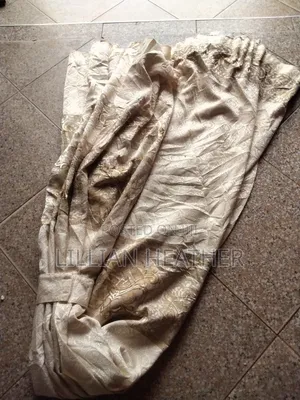 Second Hand Quality Curtains and Bedsheets