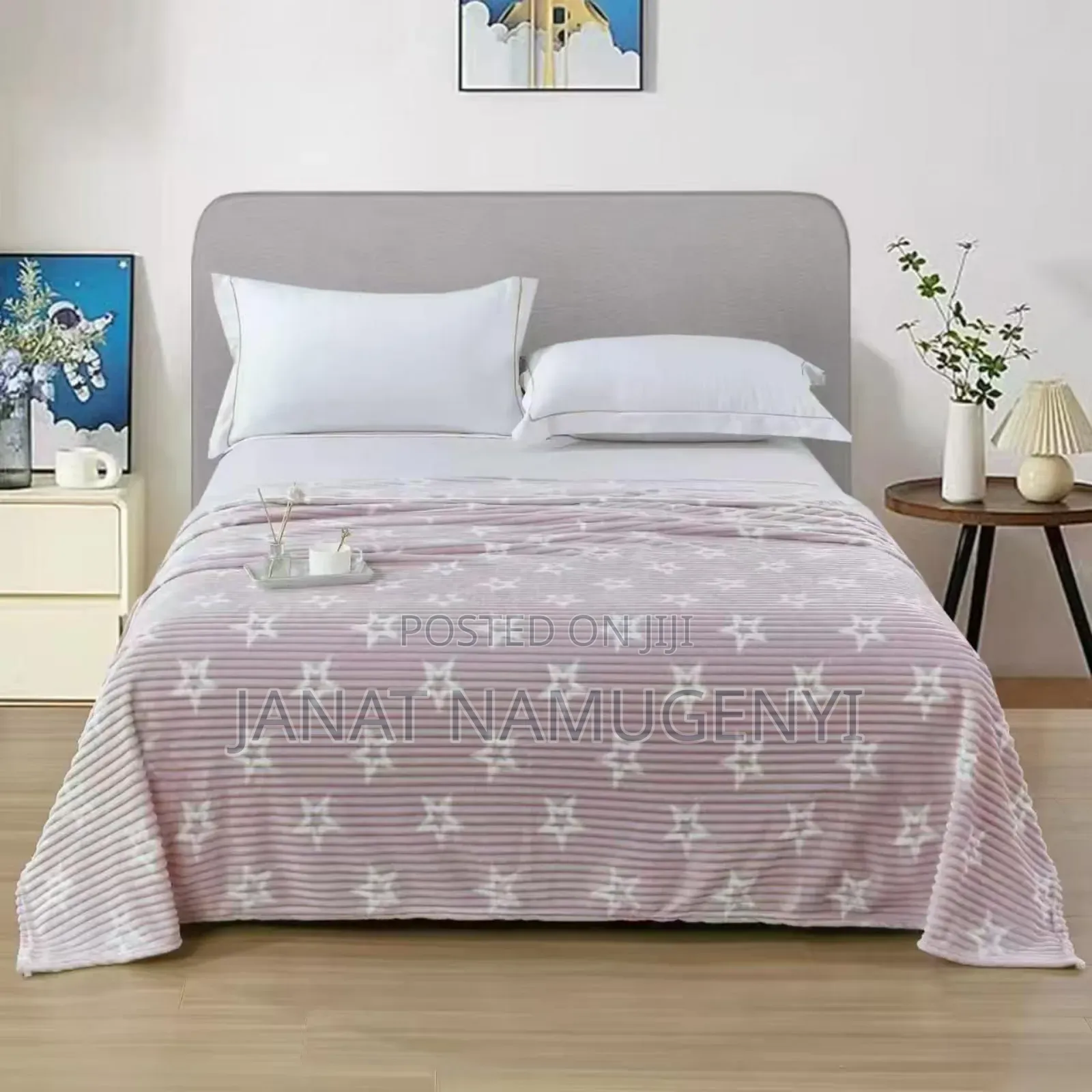 Light Fleece Blankets Available in Different Colors