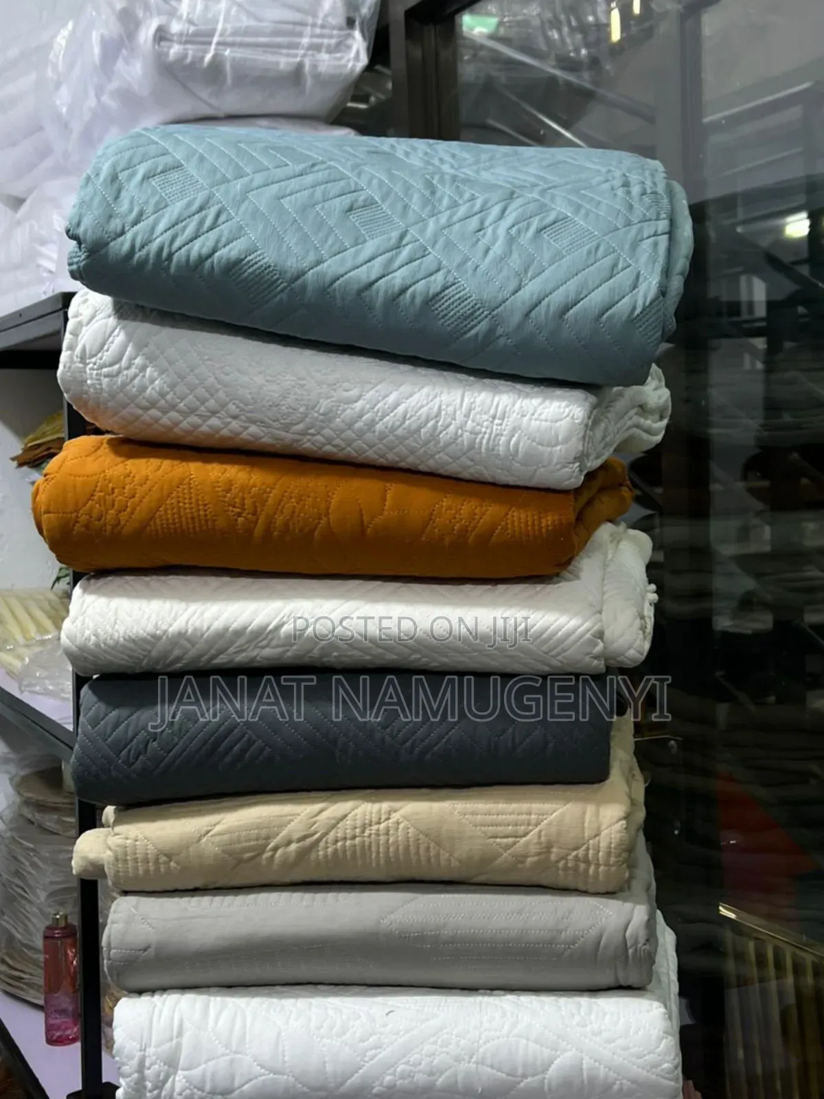 Cotton Bedspreads Available in Different Colors