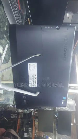 Desktop Computer Lenovo ThinkCentre M93p 8GB Intel Core I5 HDD 640GB