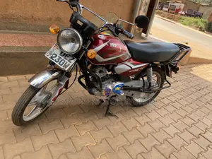 TVS HLX 125 2021 Red