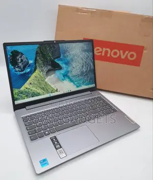 New Laptop Lenovo Ideapad 3 8GB Intel Core I5 SSD 256GB
