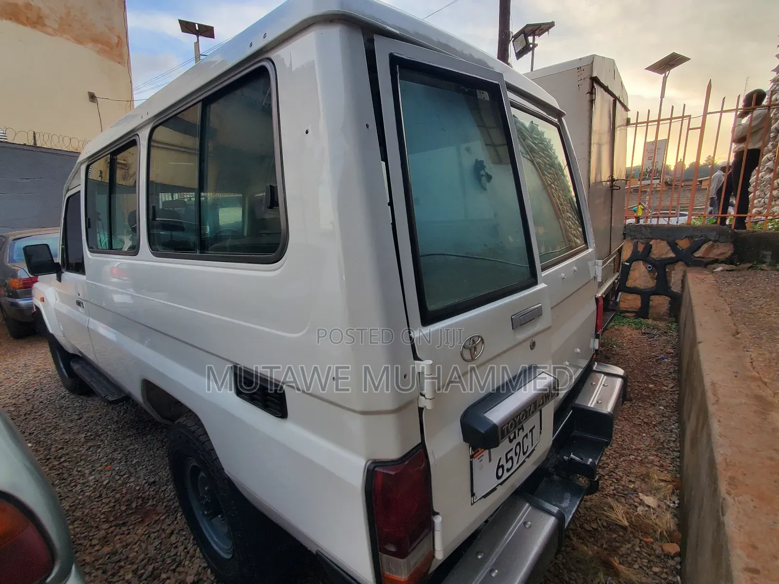 Toyota Land Cruiser Prado 2009 White