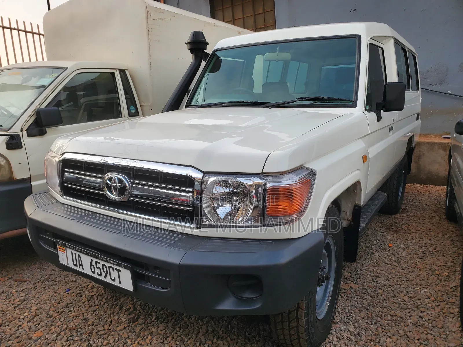 Toyota Land Cruiser Prado 2009 White