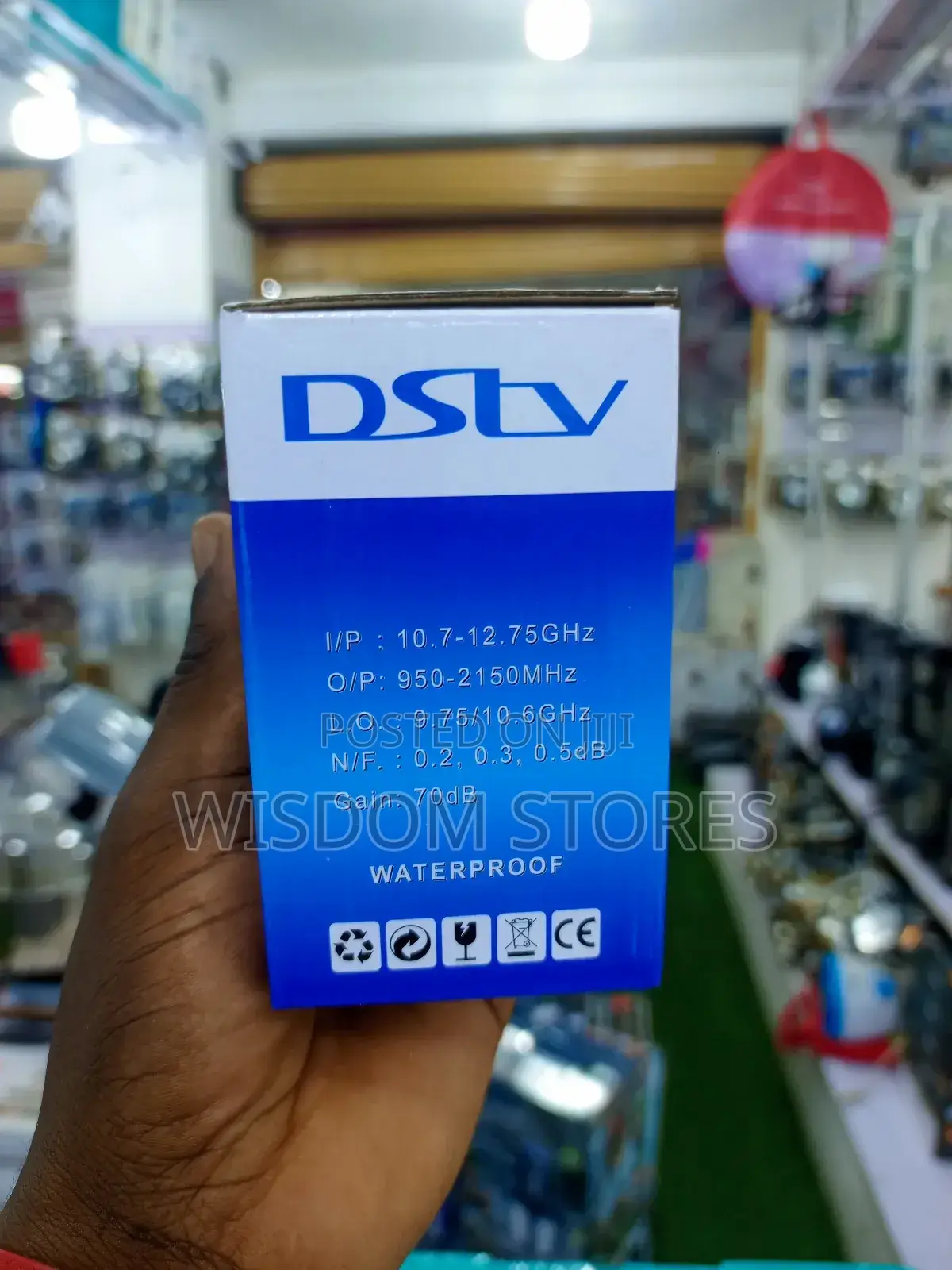 DSTV Universal Single LNB (Low-Noise Block Downconverter).