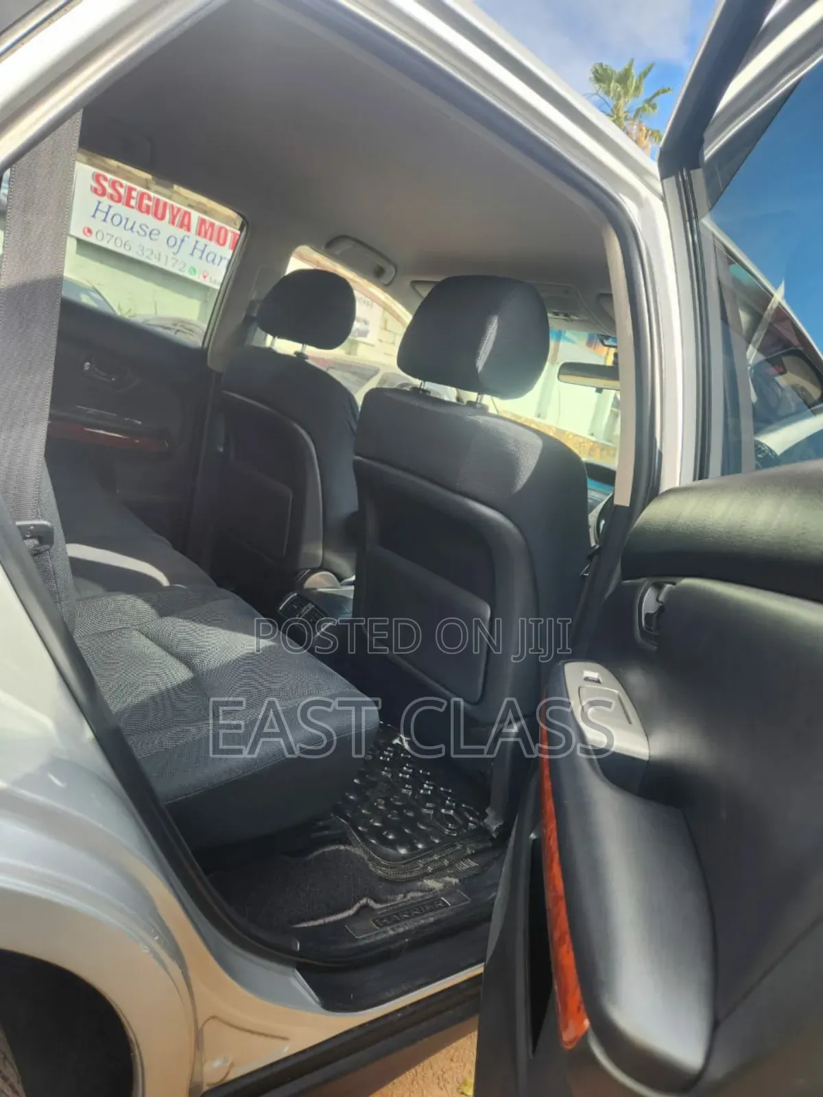 Toyota Harrier 2.4 2010 Silver