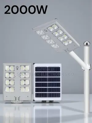 High Power Solar Street Light 2000watts and Very Durable Brand New