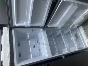 Hisense 266litres Fridge