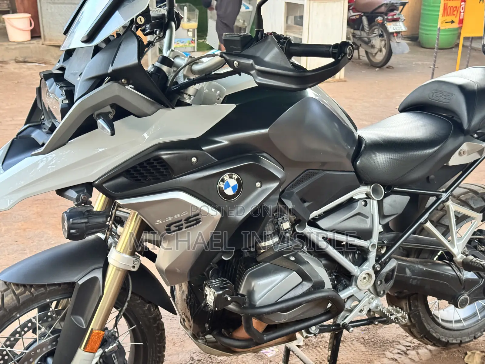 BMW R1250GS 2023 White