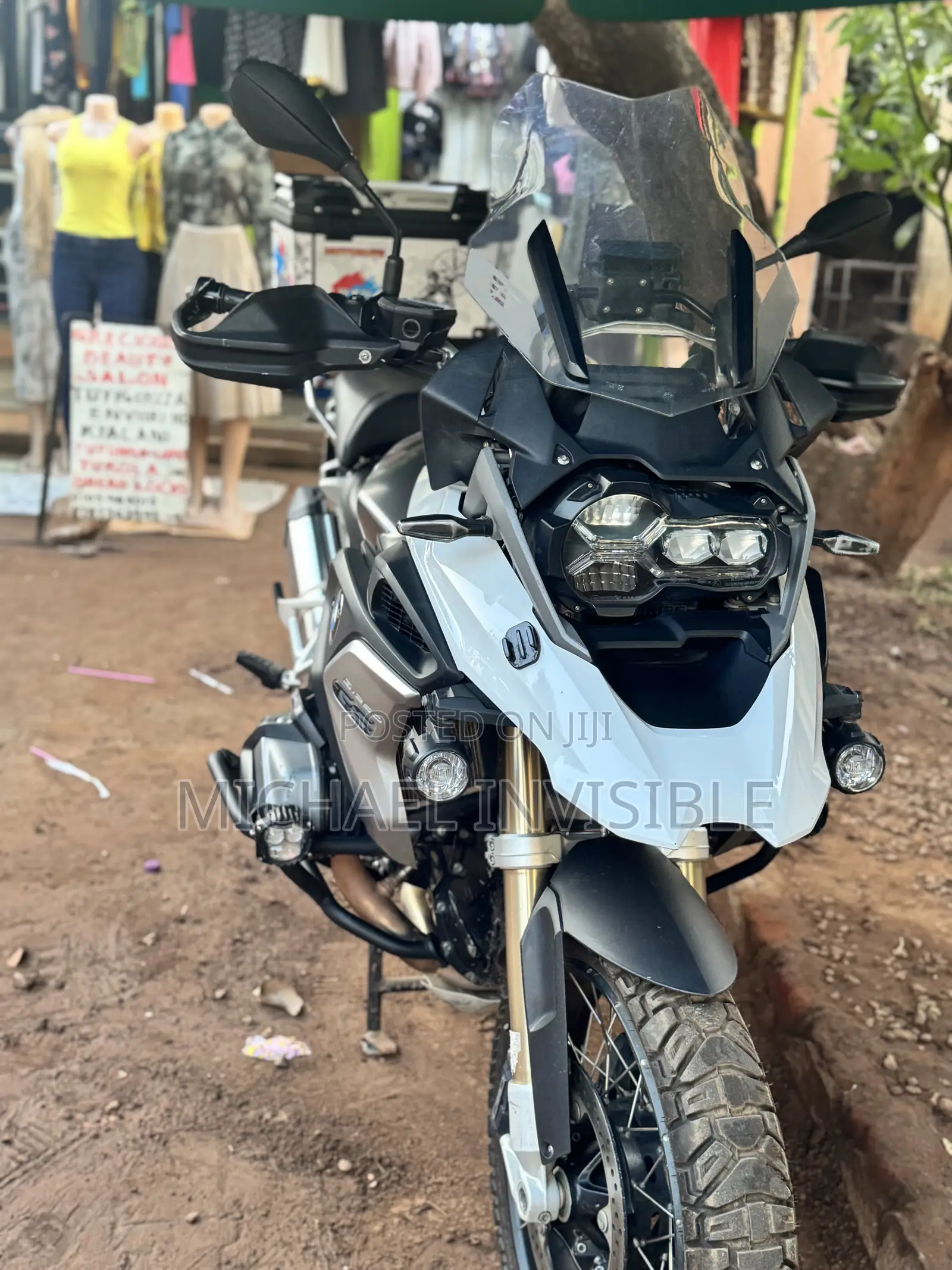 BMW R1250GS 2023 White