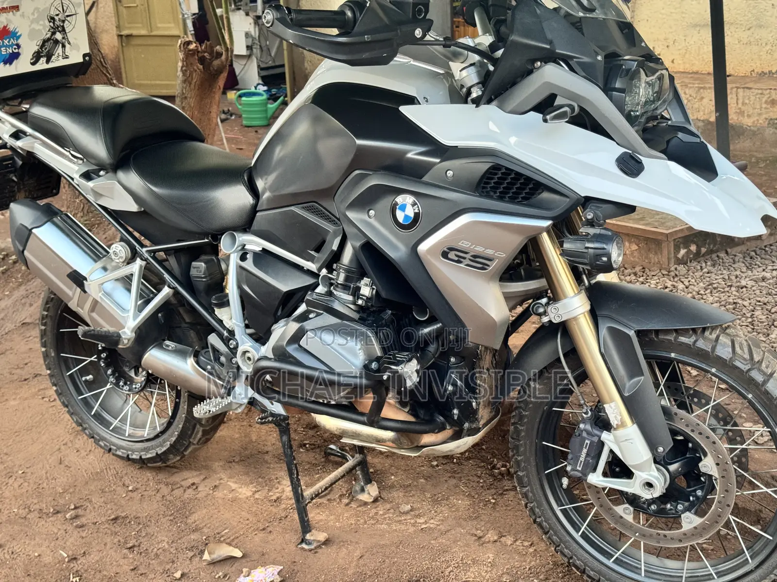 BMW R1250GS 2023 White