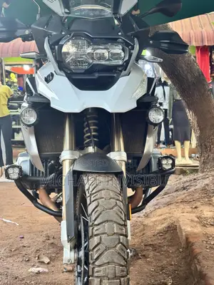 BMW R1250GS 2023 White