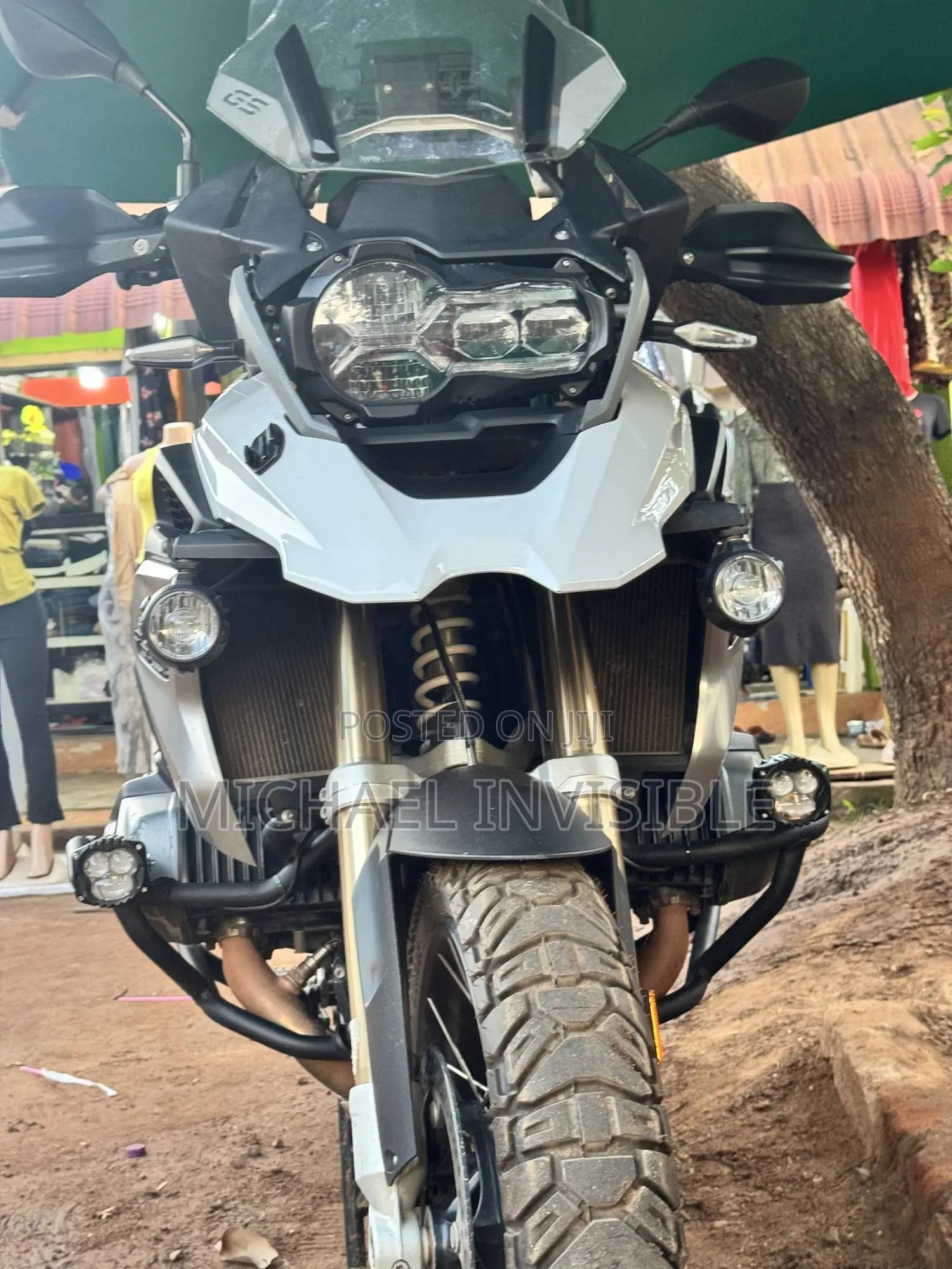 BMW R1250GS 2023 White