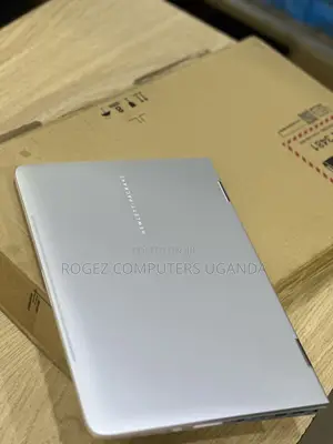 New Laptop HP Spectre X360 13 8GB Intel Core I7 SSD 256GB